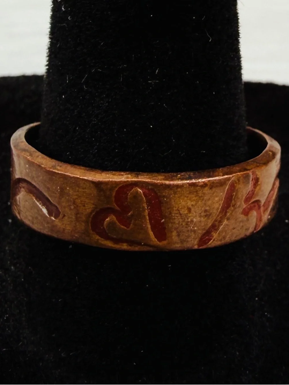 Vintage bohemian chic etched copper tone Brown band unisex ring Ring sz 9